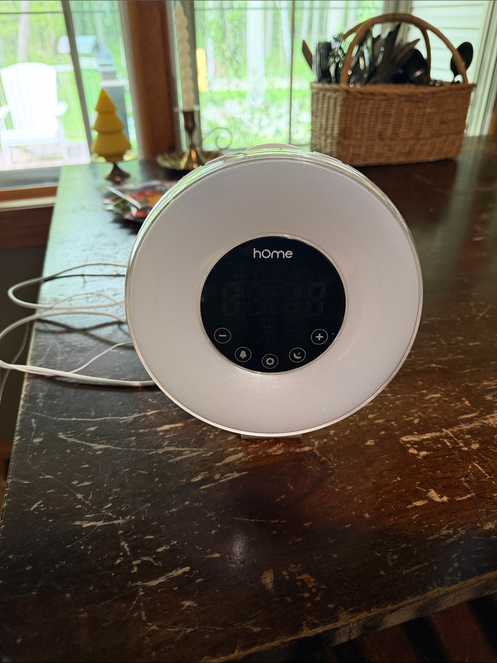 hOme Alarm Clock with Sunrise Light - White